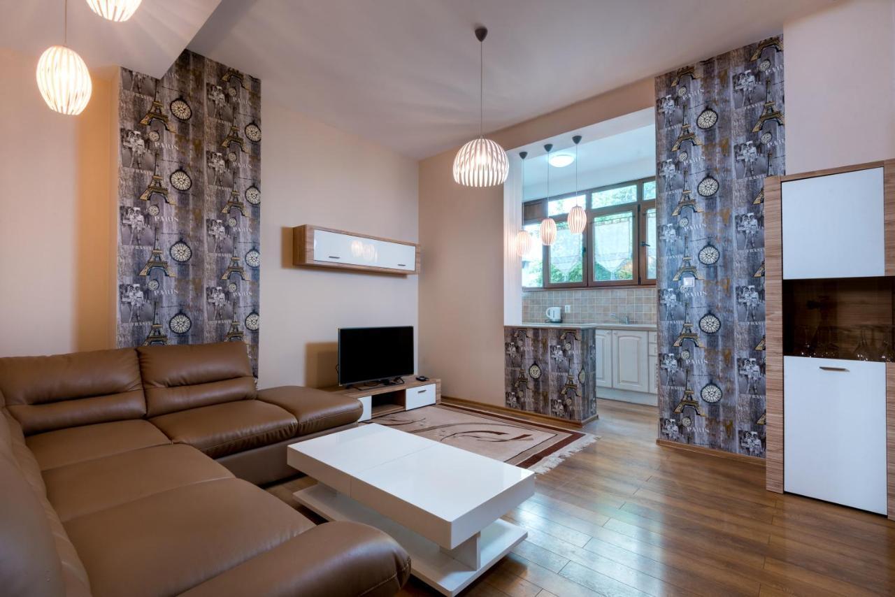 Family Apartment - Comfort In The Center Burgas Exterior photo